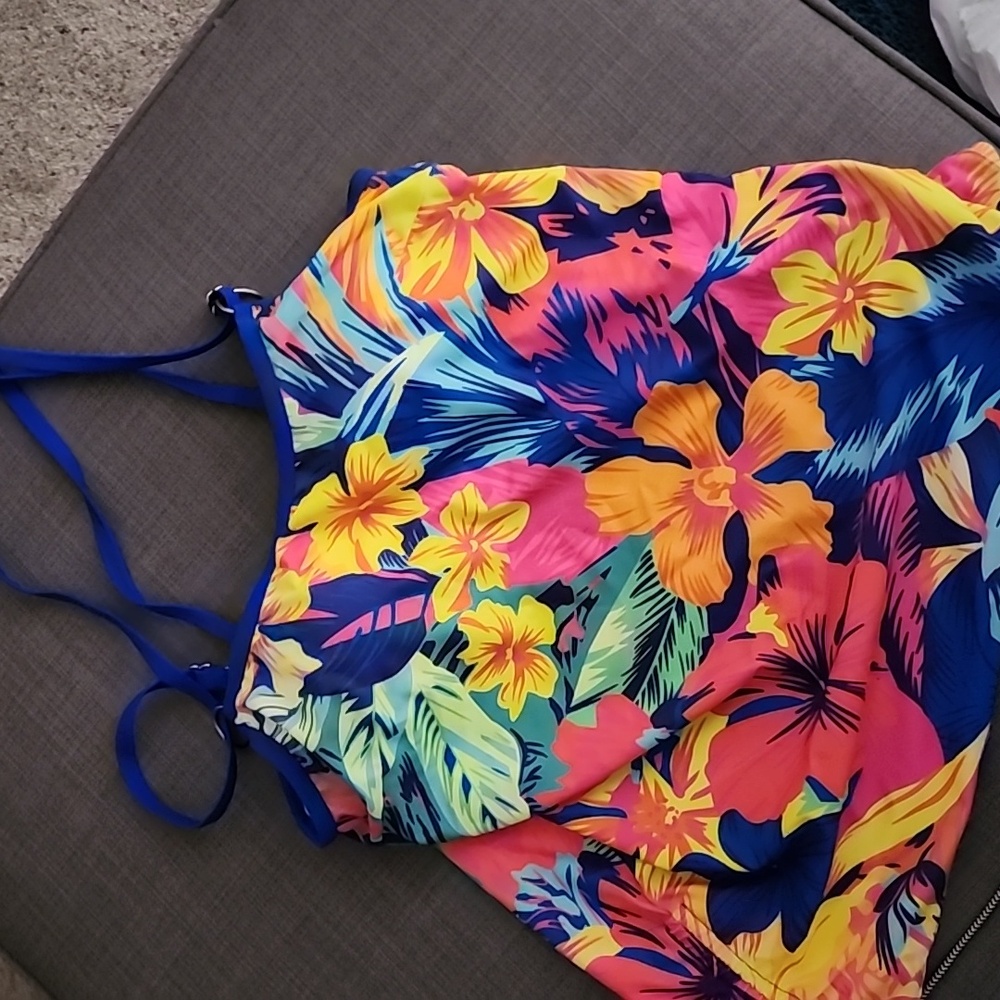 Modlily Swimwear. Size L.